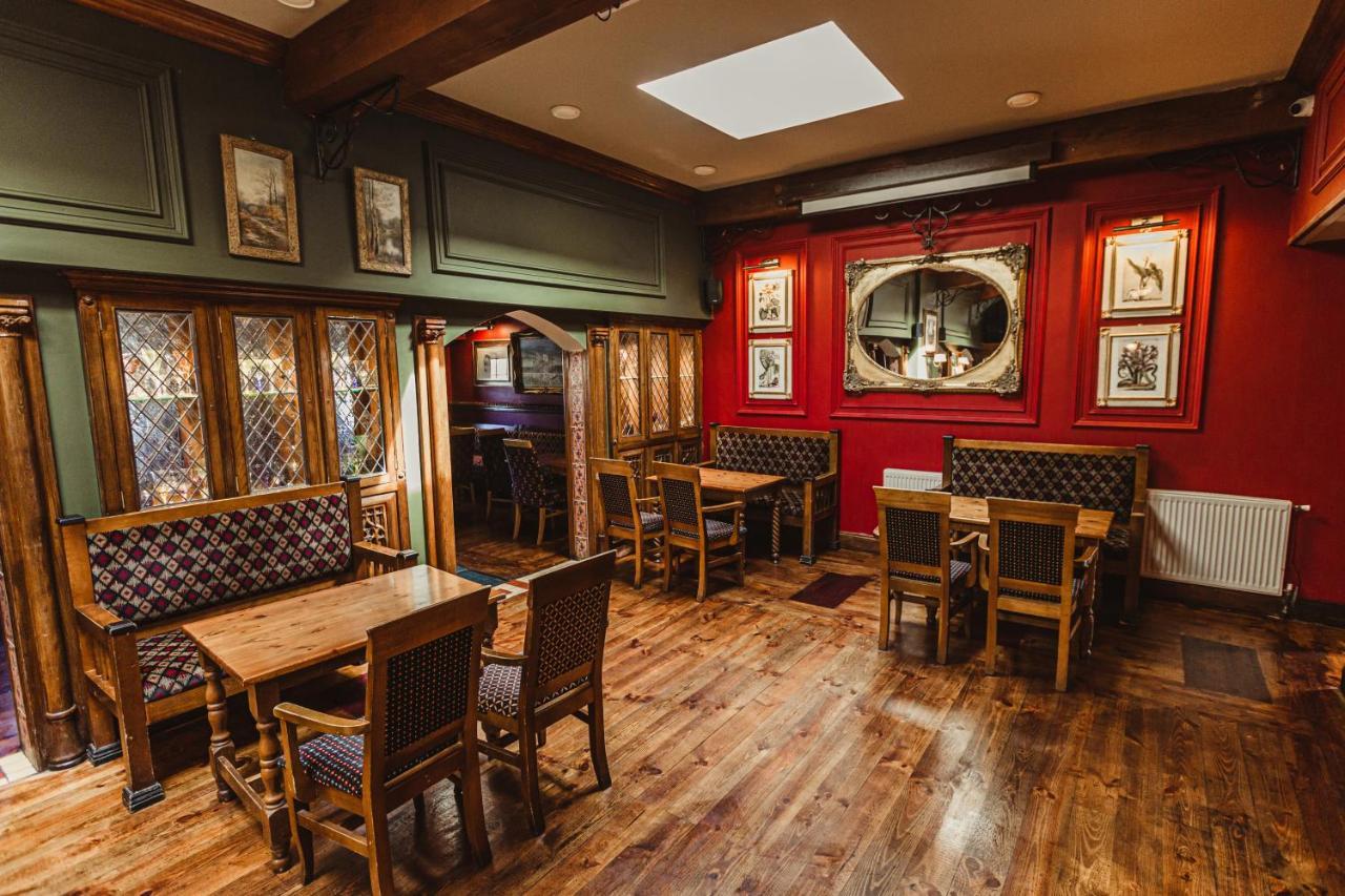 Hamlet Court Hotel Johnstown Bridge ภายนอก รูปภาพ