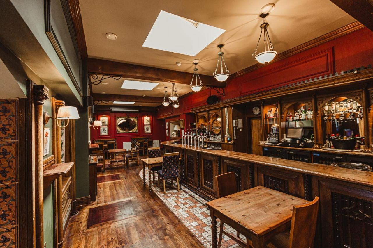 Hamlet Court Hotel Johnstown Bridge ภายนอก รูปภาพ
