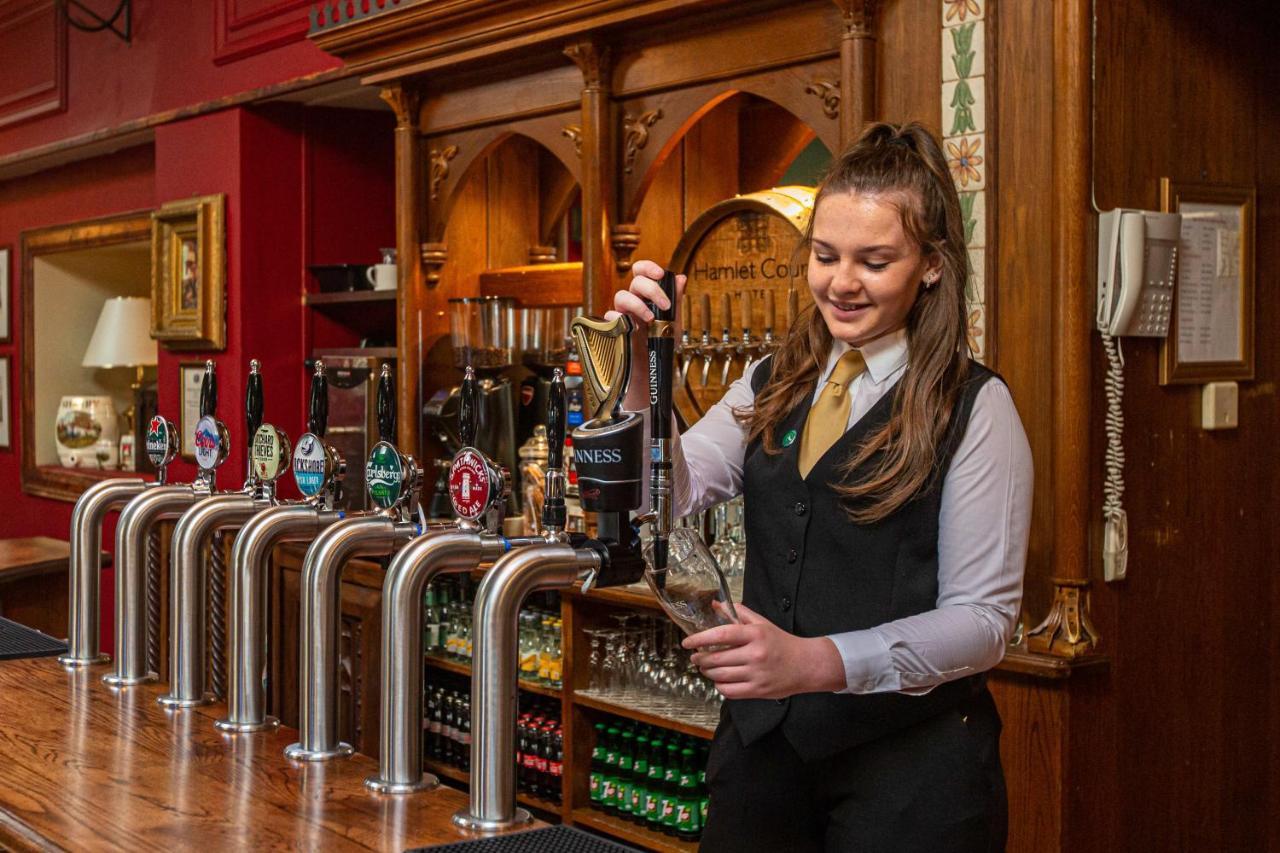 Hamlet Court Hotel Johnstown Bridge ภายนอก รูปภาพ