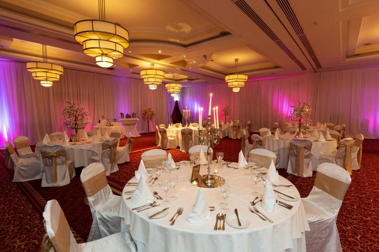 Hamlet Court Hotel Johnstown Bridge ภายนอก รูปภาพ