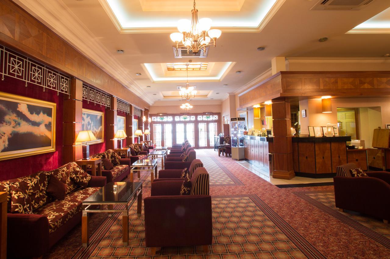 Hamlet Court Hotel Johnstown Bridge ภายนอก รูปภาพ